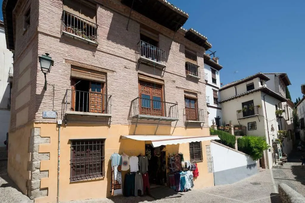 Spacious Sunny And Quiet Albayzin Apartment Granada