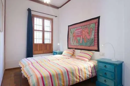 Spacious Sunny And Quiet Albayzin Apartment Granada