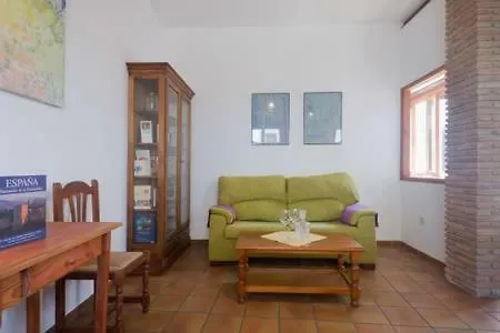 Spacious Sunny And Quiet Albayzin Apartment Granada